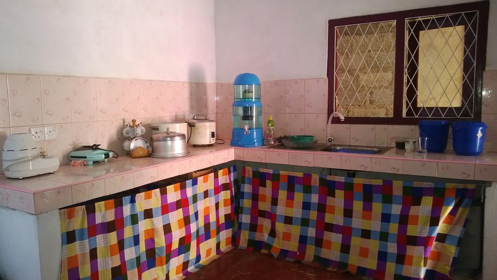 Damith Tourist Inn Мириса Екстериор снимка