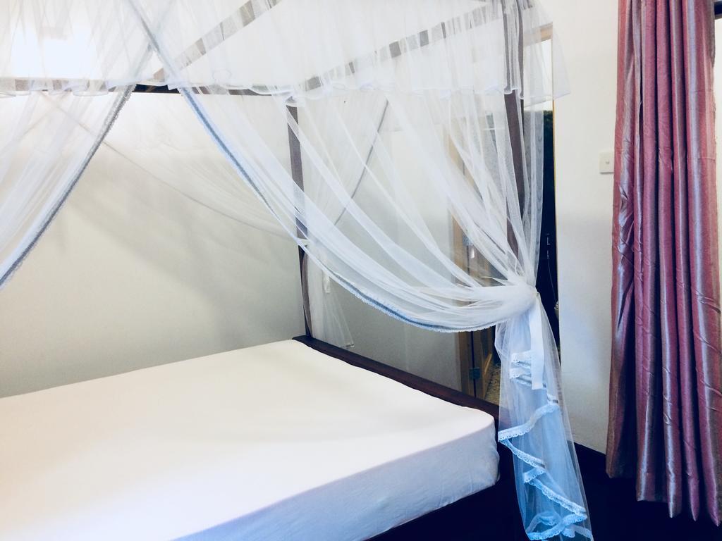 Damith Tourist Inn Мириса Екстериор снимка
